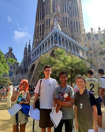 Students on a summer camp excursion to the Sagrada Família