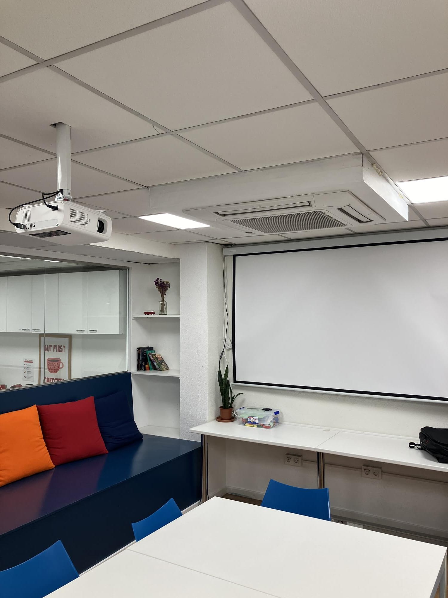 Projecteur de la bibliothèque