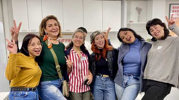 Groupe d'étudiants dans un cours d'espagnol intensif